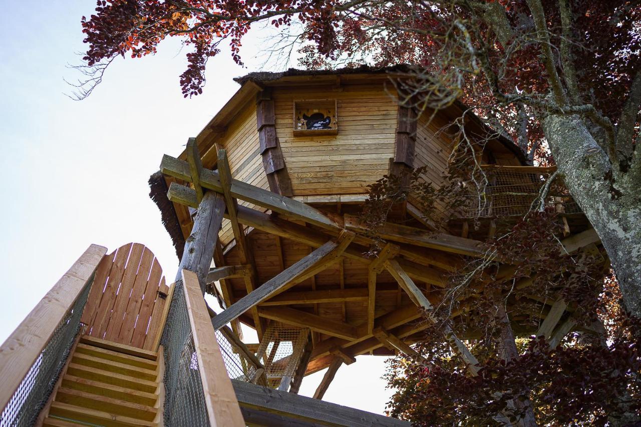 Cabane Perchee Dans Les Arbres Saint-Hilaire-en-Morvan Exterior foto