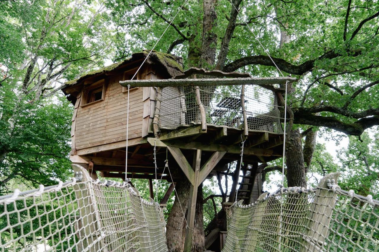 Cabane Perchee Dans Les Arbres Saint-Hilaire-en-Morvan Exterior foto